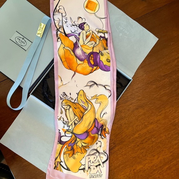 Prada James Jean  Fantasy collection! New in Box with tag. silk! - Picture 7 of 11